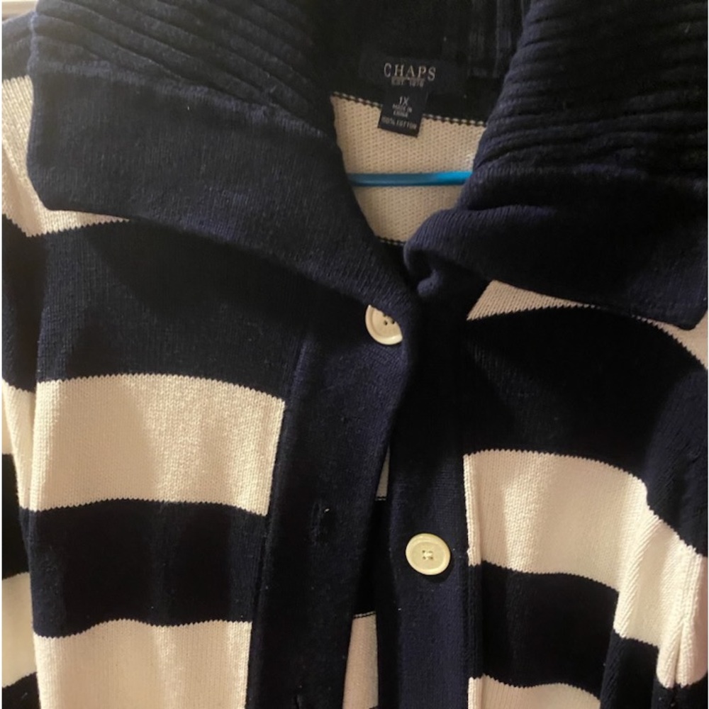 Button up/down Chaps cardigan. Thick navy/white